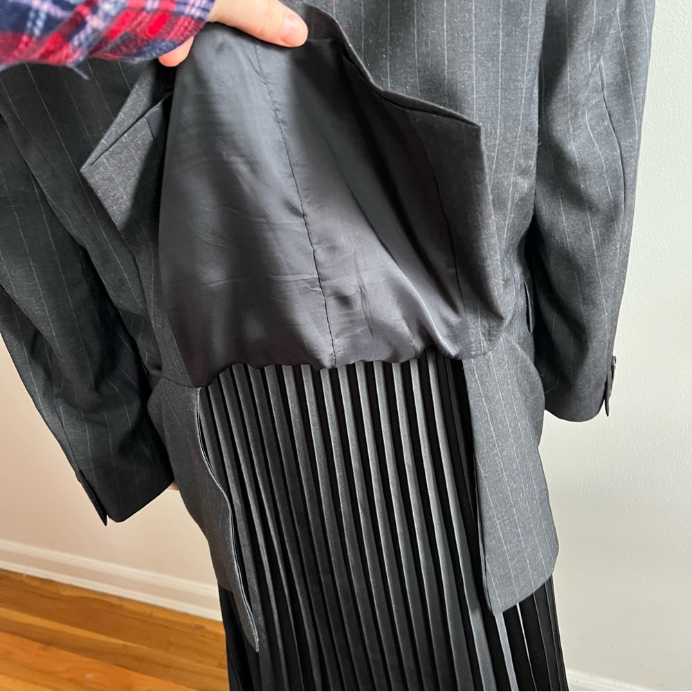 Vintage Valentino 100% Wool Jacket Blazer Dark Gray Pinstripes Size 52 42 Reg - Picture 10 of 13